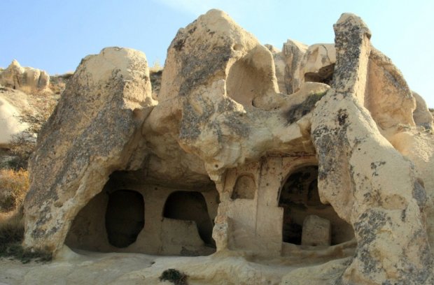 Древние дома в Каппадокии