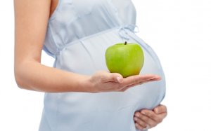 Яблоки во время беременности