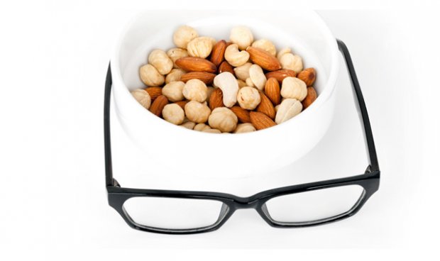Польза орехов для зрения