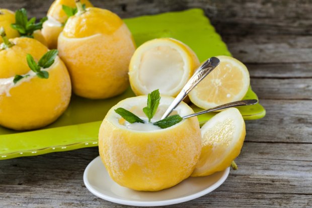Мороженное в лимоне