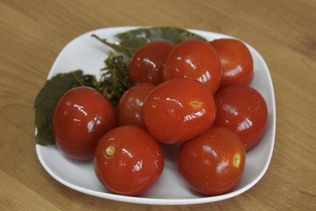 Солёные томаты