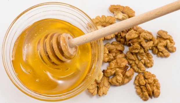 Грецкие орехи и мед