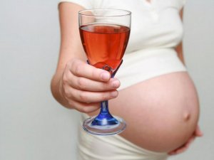 Безалкогольное вино во время беременности